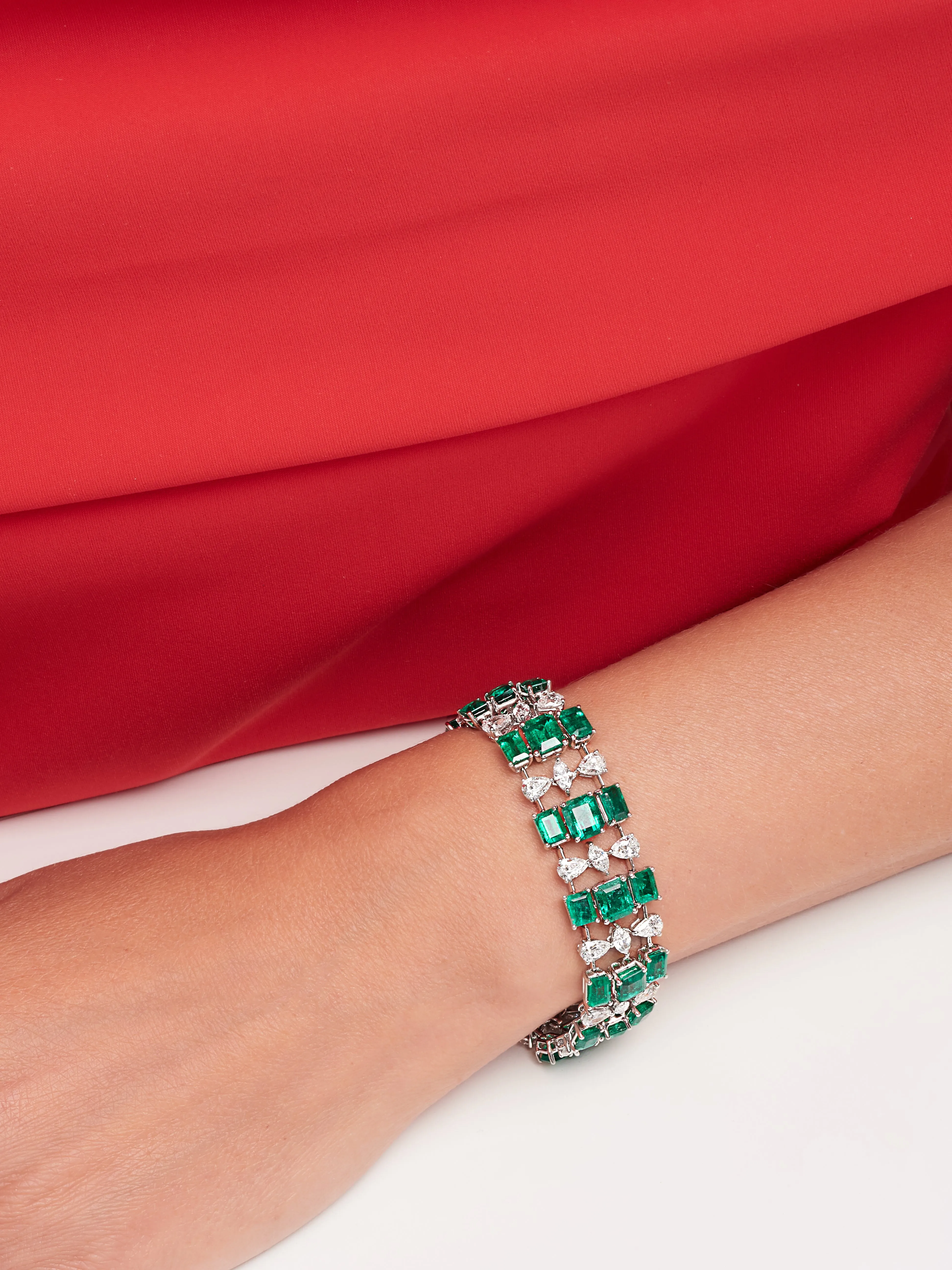 Emerald and White Diamond Bracelet