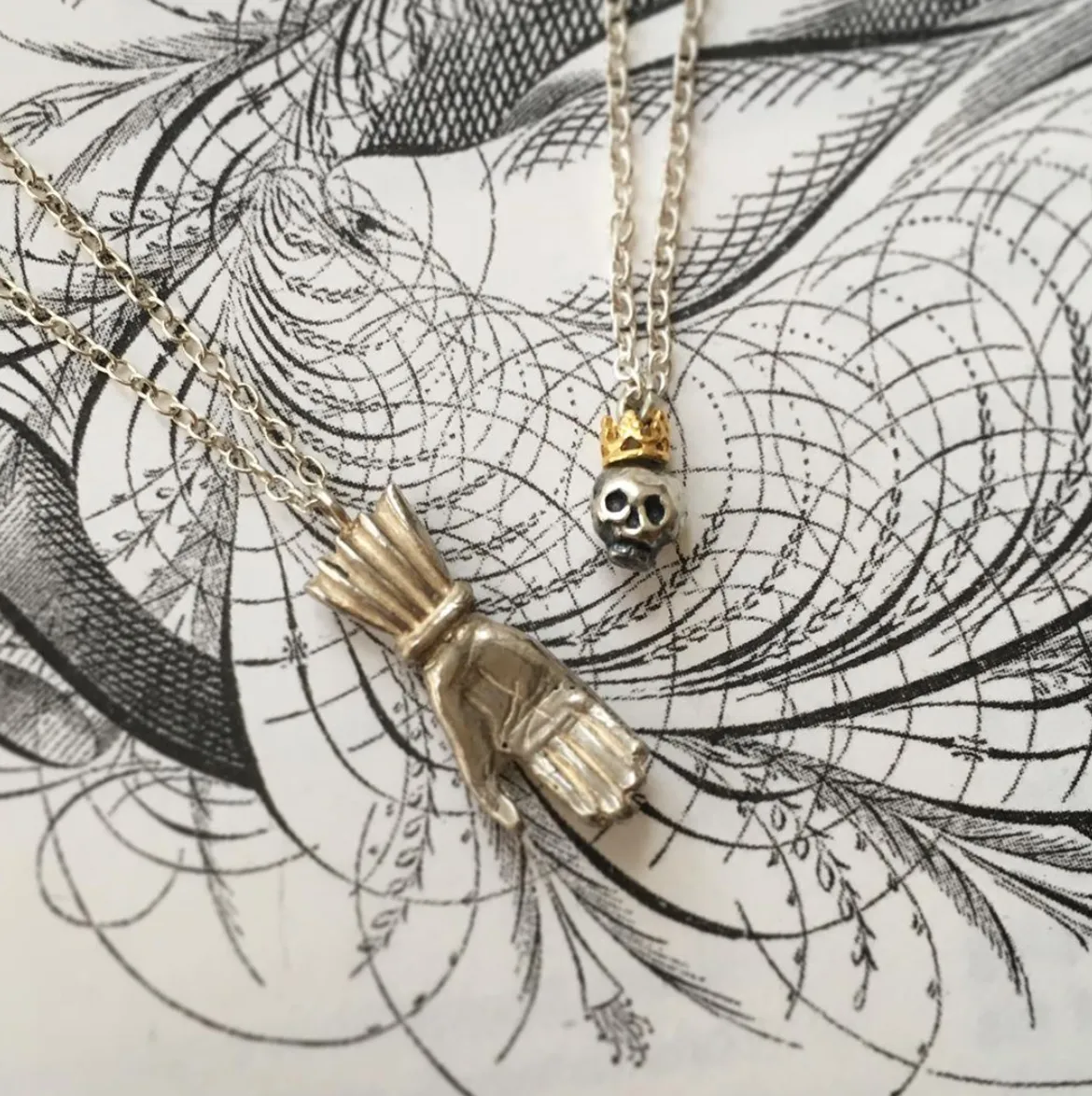 Queen Skull Pendant Silver & Gold Crown