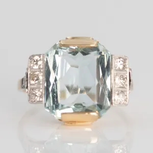 Vintage 14ct Yellow Gold 6 carat Aquamarine and Diamond Ring